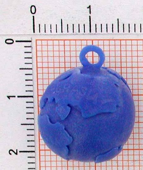 v159_2-5g Anhänger Planet Erde - Foto Grösse auf Millimeterpapier