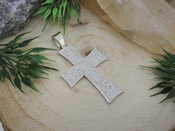 Anhänger Relief Kreuz Jesuskind