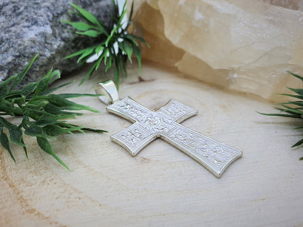 Anhänger Relief Kreuz Jesuskind