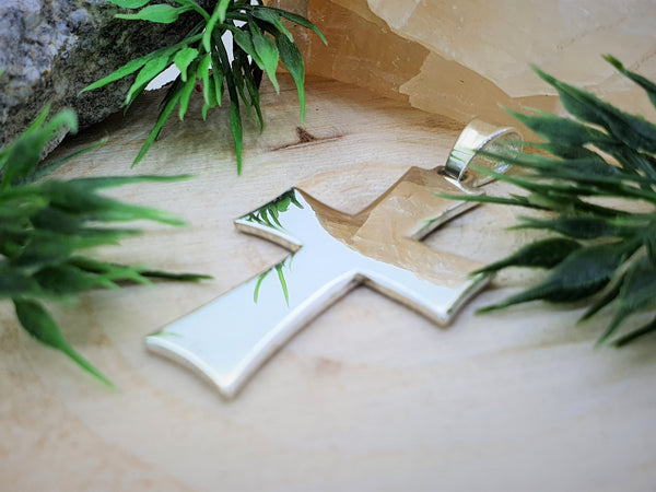 Anhänger Relief Kreuz Jesuskind