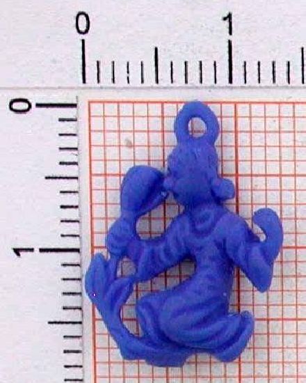 j_klein Sternzeichen Anhänger Jungfrau klein - Foto Grösse auf Millimeterpapier